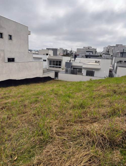 Terreno em Condomínio Mosaico Essence  Mogi das Cruzes 