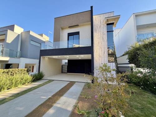 Casa em Condomínio