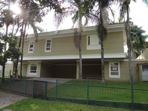 Casa em Condomínio