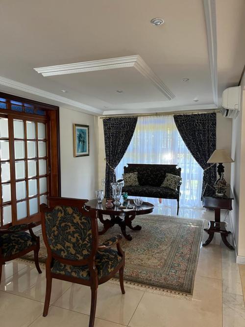 Casa em Condomínio 18 do Forte Santana de Parnaíba 