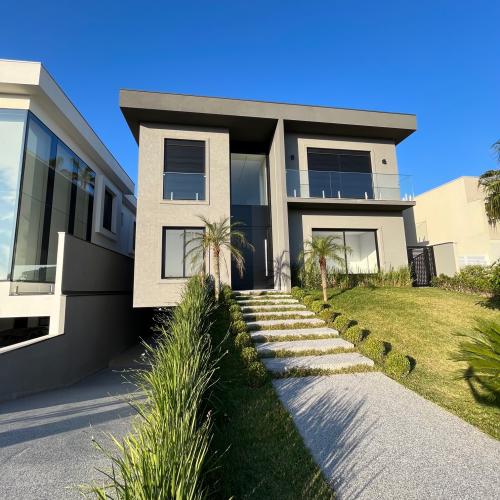 Casa em Condomínio