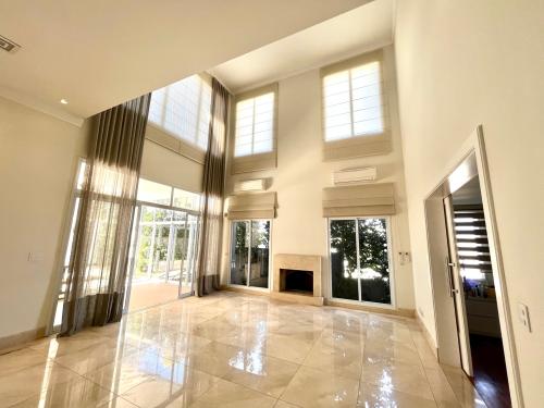 Casa em Condomínio Tamboré 10 Santana de Parnaíba