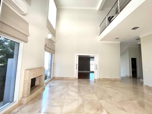 Casa em Condomínio Tamboré 10 Santana de Parnaíba