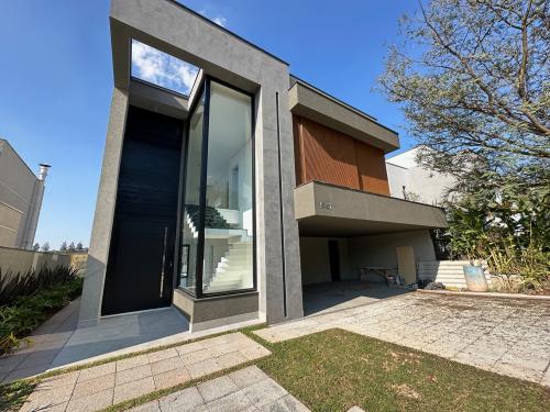 Casa em Condomínio
