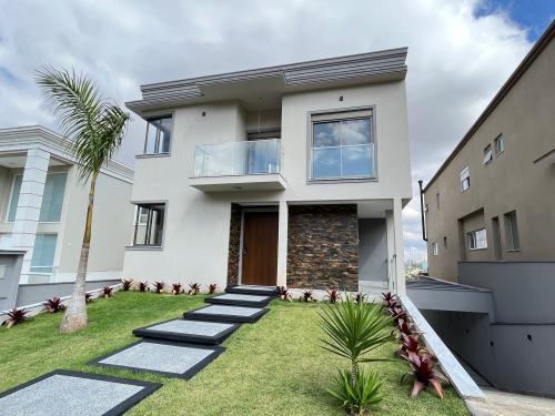 Casa em Condomínio