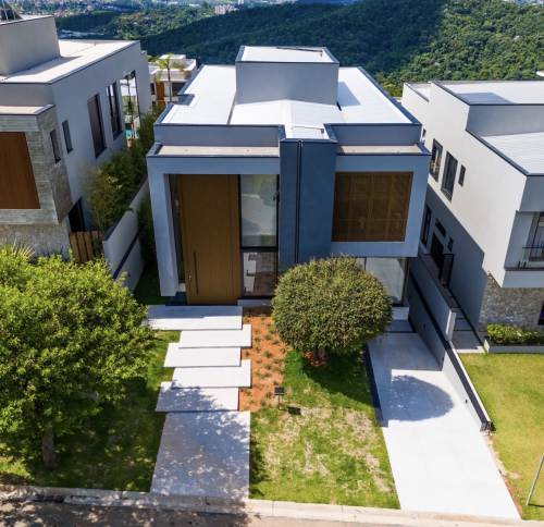 Casa em Condomínio