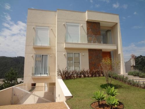Casa em Condomínio