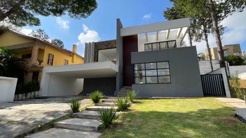 Casa em Condomínio