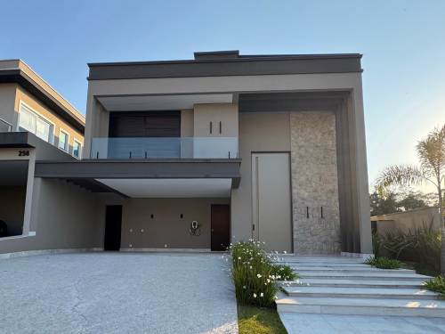 Casa em Condomínio