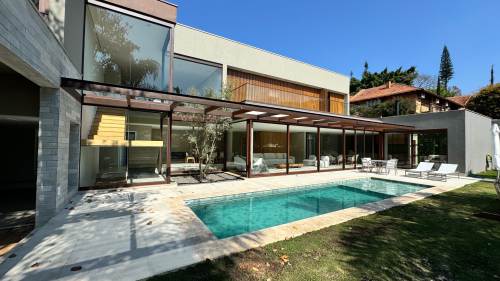Casa em Condomínio