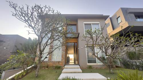 Casa em Condomínio