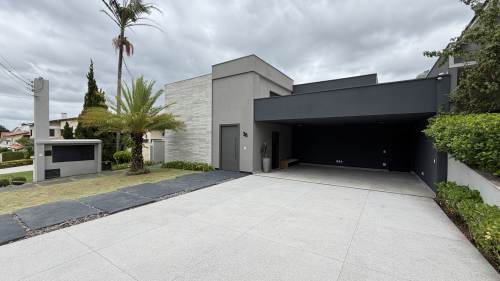 Casa em Condomínio
