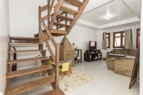 Sobrado em Condomínio Guarujá Porto Alegre 