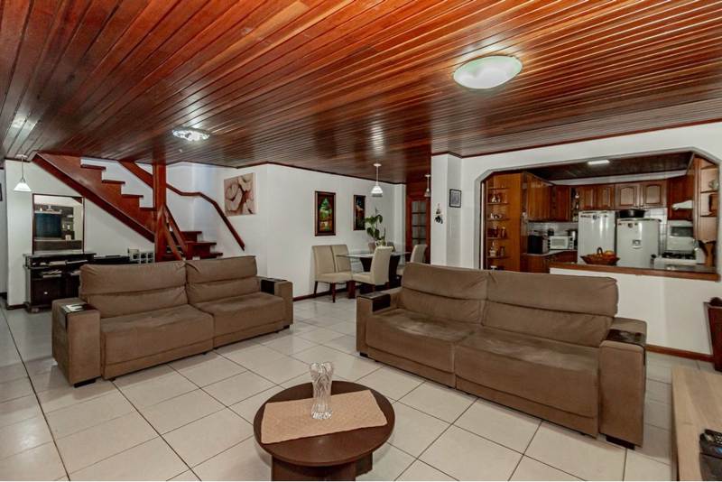 Sobrado Jardim Sabará Porto Alegre