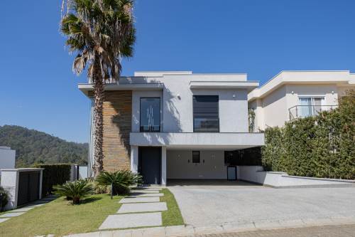 Casa a Venda