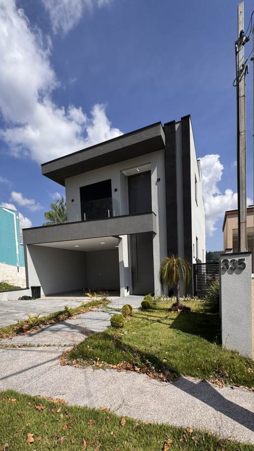 Casa 4 Suítes - Condomínio New Ville