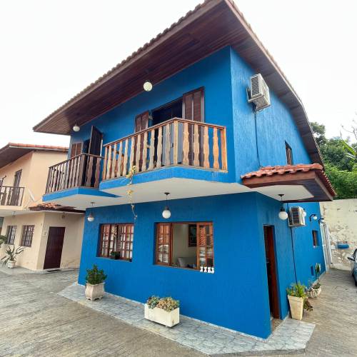 Casa em Condomínio Jardim Isaura Santana de Parnaíba 