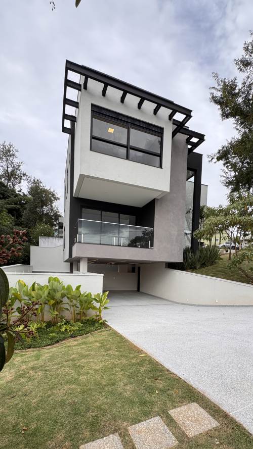 Casa 4 Suítes - Condomínio New Ville