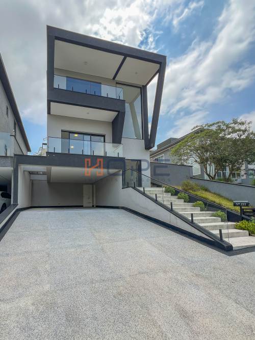 Casa em Condomínio Suru Santana de Parnaíba 