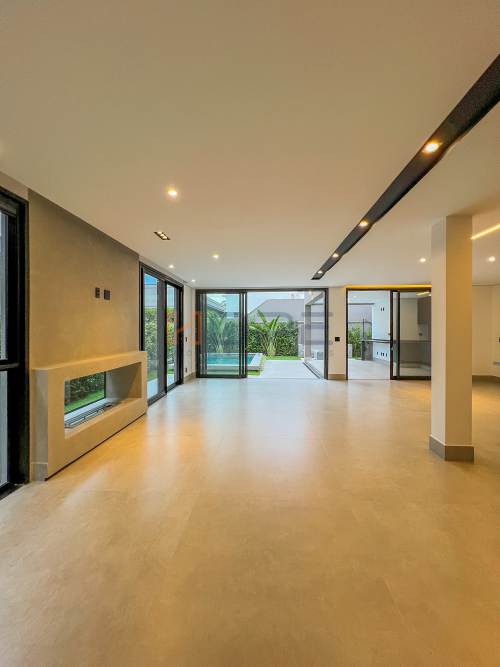 Casa em Condomínio Alphaville Santana de Parnaíba 