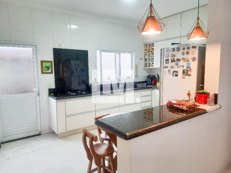 Casa em Condomínio Chácaras Maringá Atibaia 