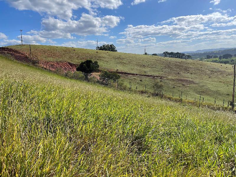 Terreno 444M2- Condomínio Alto da Floresta Bom Jesus dos Perdões-Sp