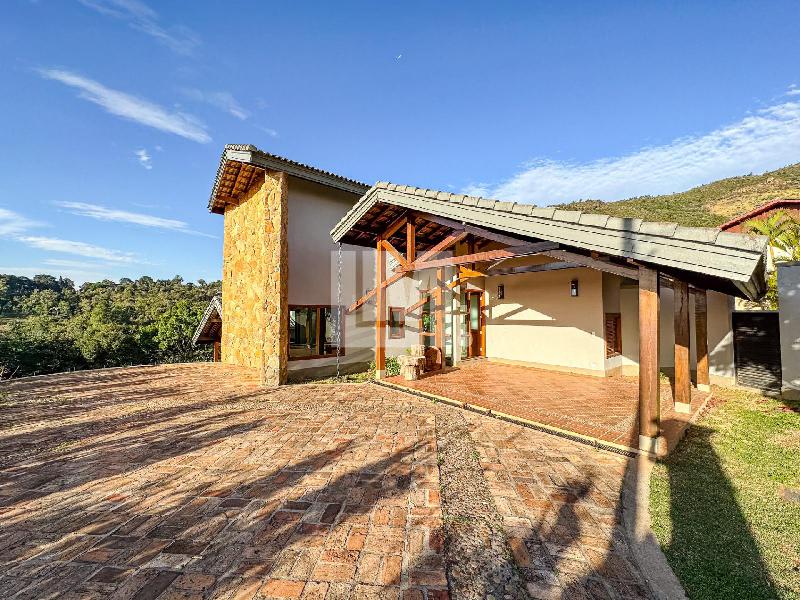 Casa Com Vista em Condomínio Flamboyant  -  Atibaia