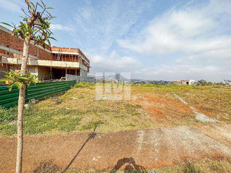 Terreno 702 m2 - Condomínio Itaporã - Atibaia SP