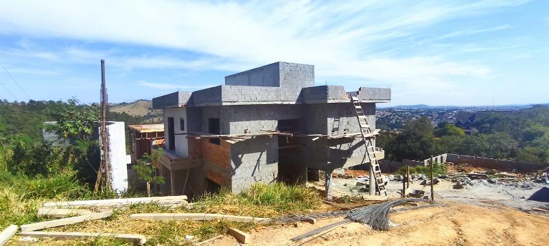 Casa em Condomínio Parque Arco Iris Atibaia