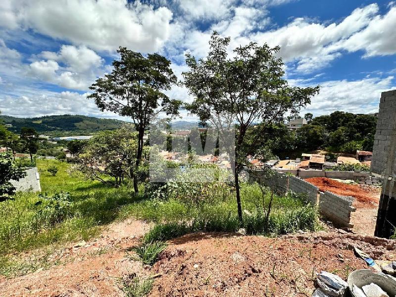Terreno em Condomínio Country Felix Bom Jesus dos Perdões 