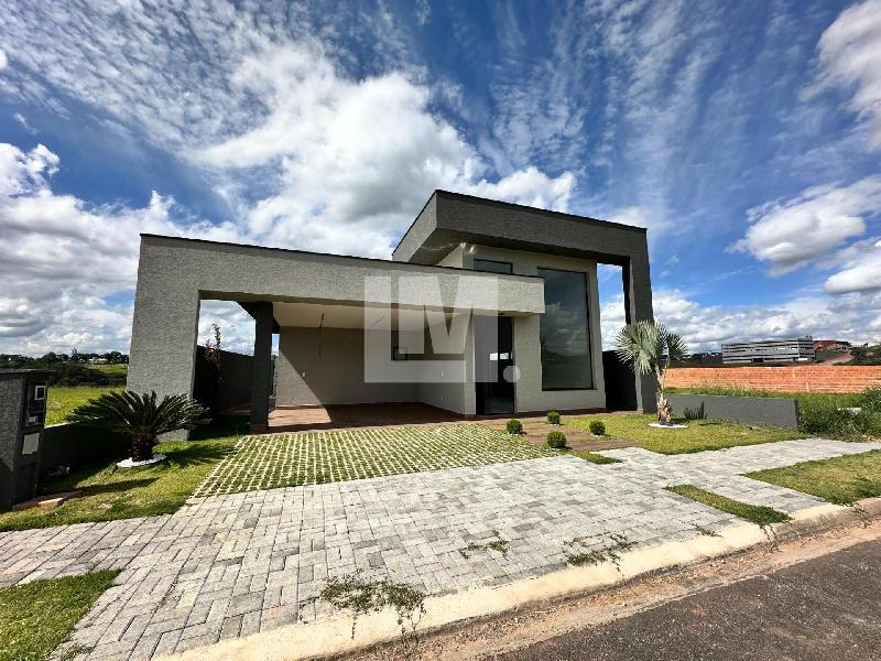 Casa de Condominio em Laranja Azeda  -  Atibaia