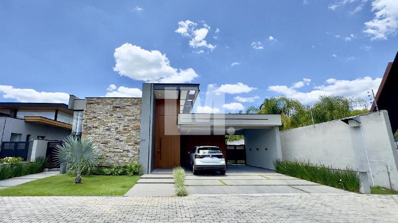 Casa de Condominio em Itapetinga  -  Atibaia