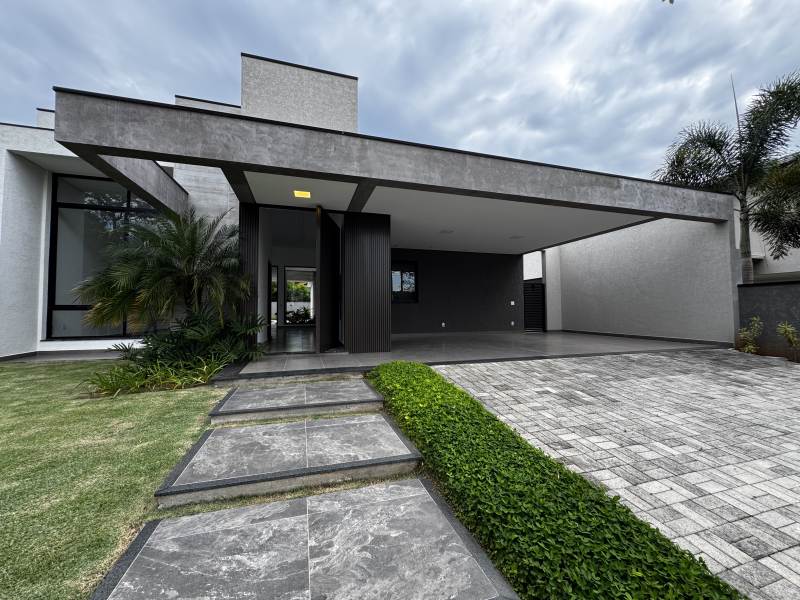 🏡 Casa de Alto Padrão à Venda no Condomínio Shambala II em Atibaia