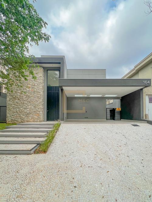 Casa em Condomínio