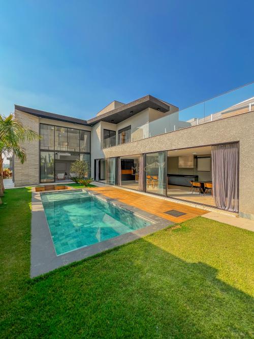 Casa em Condomínio