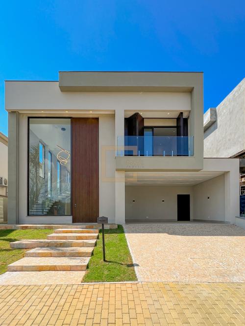 Casa em Condomínio