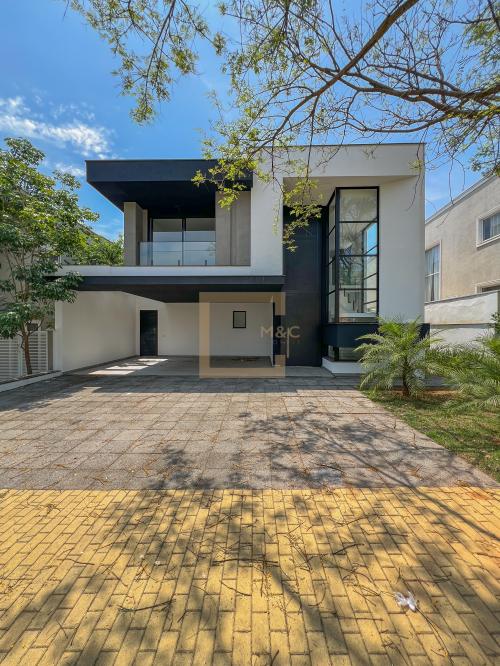 Casa em Condomínio