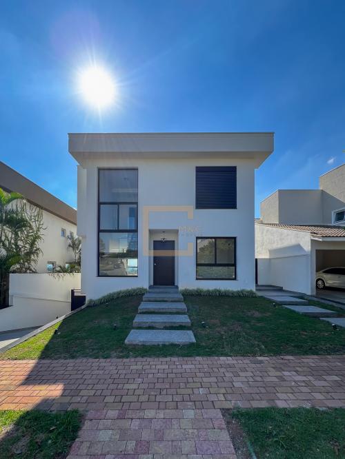 Casa em Condomínio