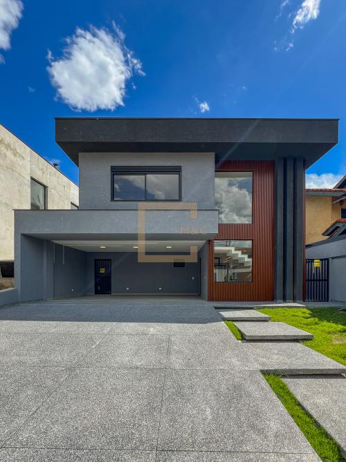 Casa em Condomínio