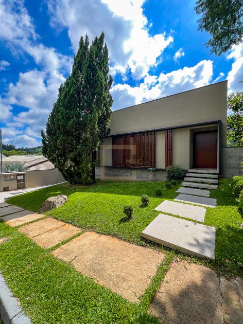 Casa em Condomínio