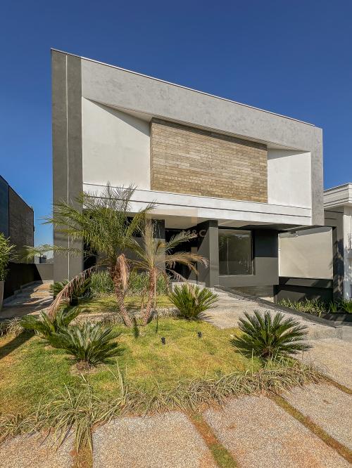 Casa em Condomínio