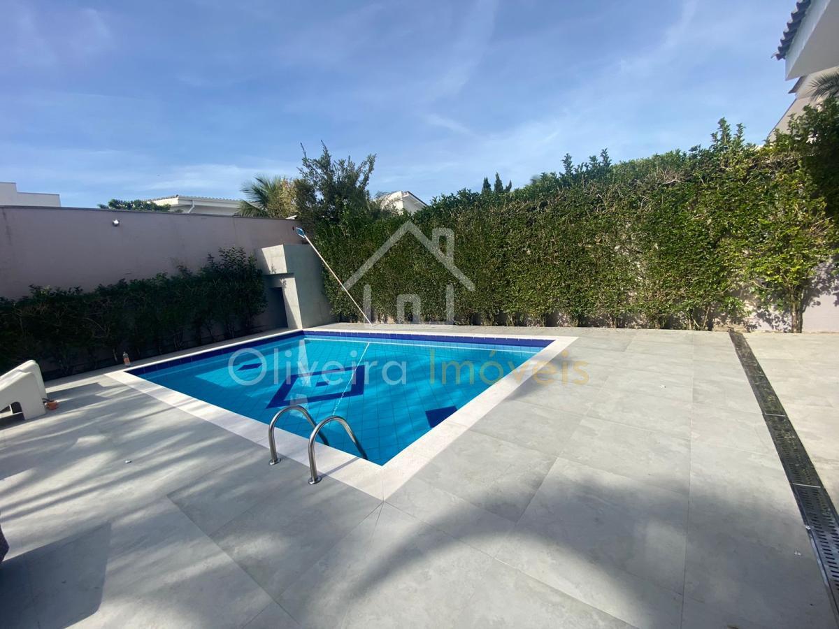 Casa em Condomínio Jardim Acapulco  