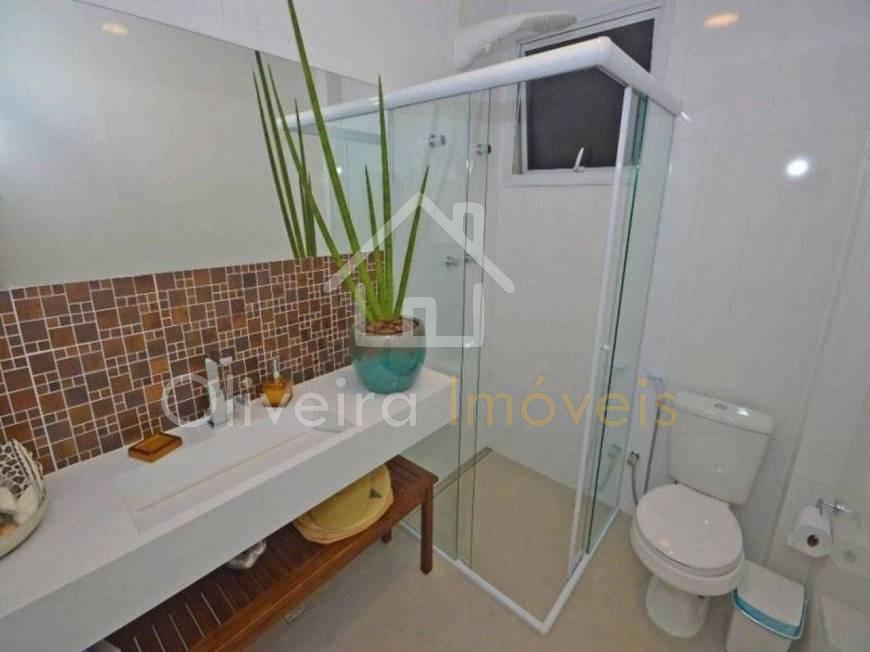 Casa em Condomínio Jardim Acapulco  