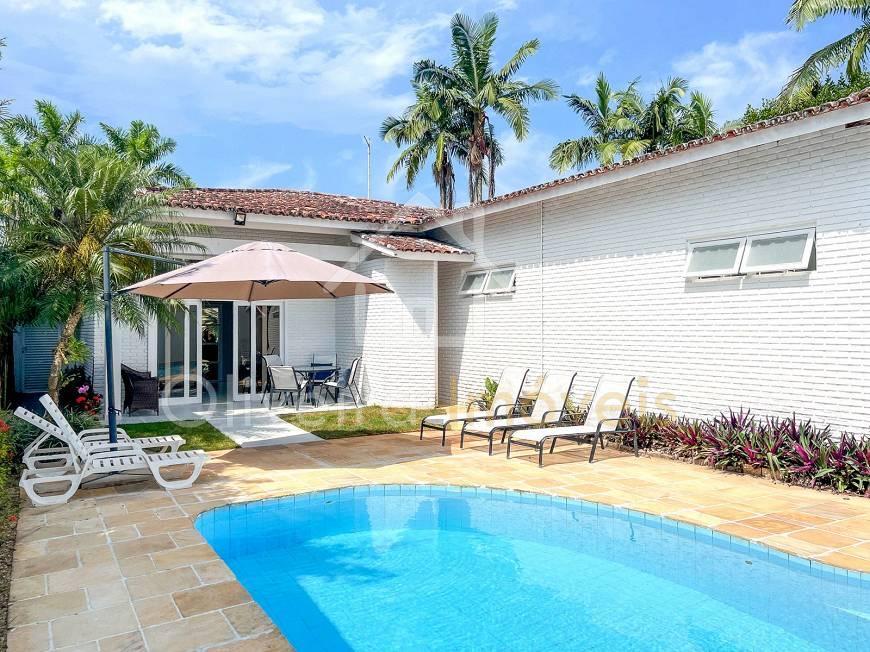Casa em Condomínio Jardim Acapulco  