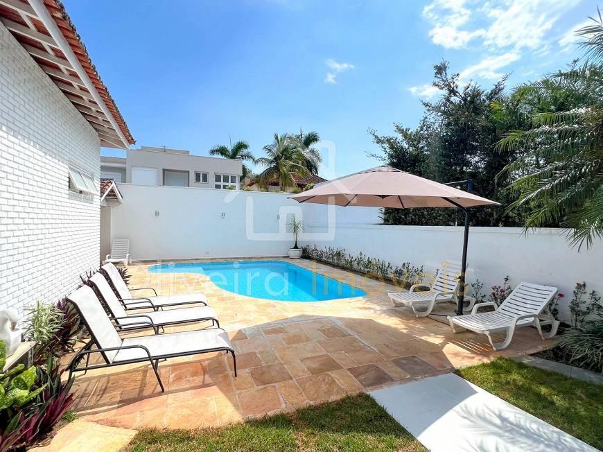 Casa em Condomínio Jardim Acapulco  
