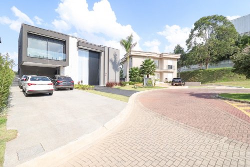 Casa Com 4 Suítes para Venda e Localização em Alphaville no Tamboré 11