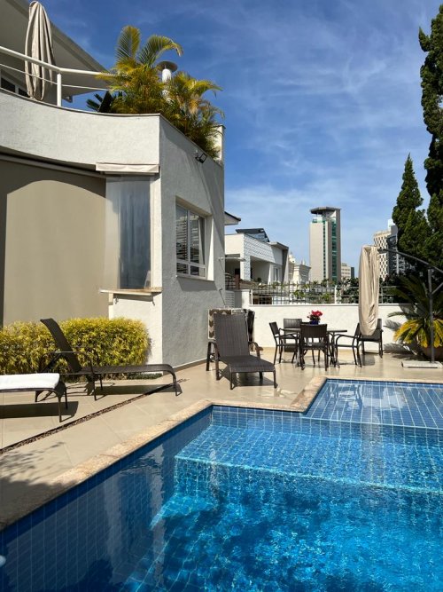Casa 18 do Forte Residencial Santana de Parnaíba 
