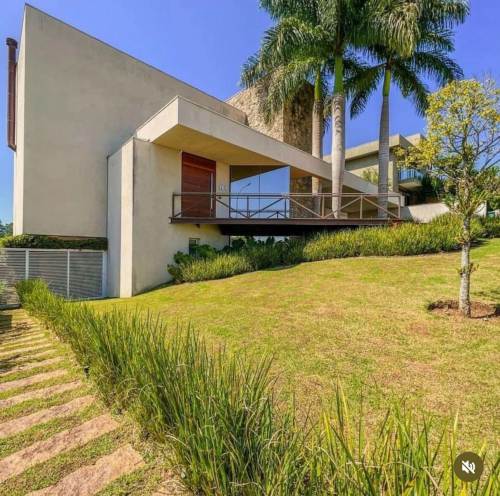 Casa Com 4 Suítes no Gênesis 2