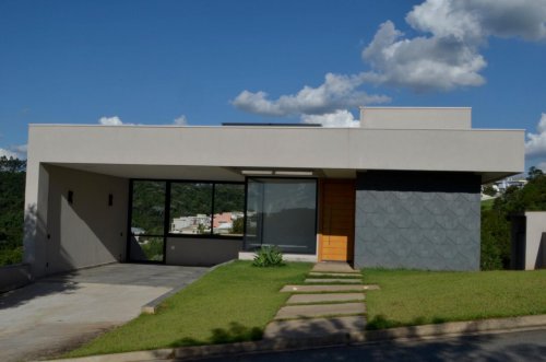 Excelente Casa, Num dos Melhores Condomínios de Alphaville!