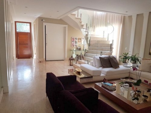 Casa 18 do Forte Residencial Santana de Parnaíba